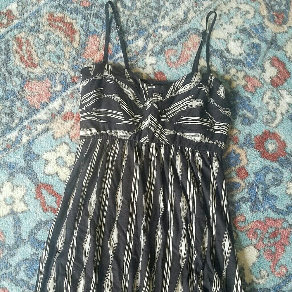 3 for $15BILLABONG Sundress - Picture 1 of 5